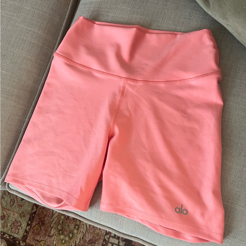 Alo Airlift Short 5" - Pink Lemonade